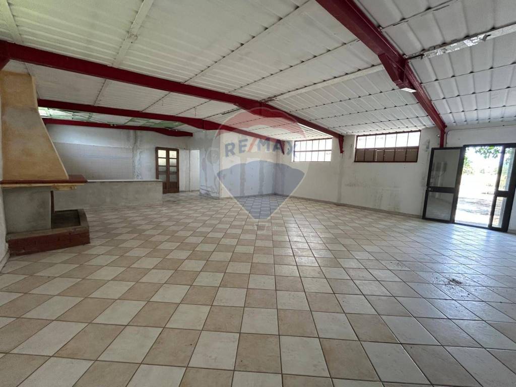 Immobile a Dolianova in strata statale 466 - Foto 4