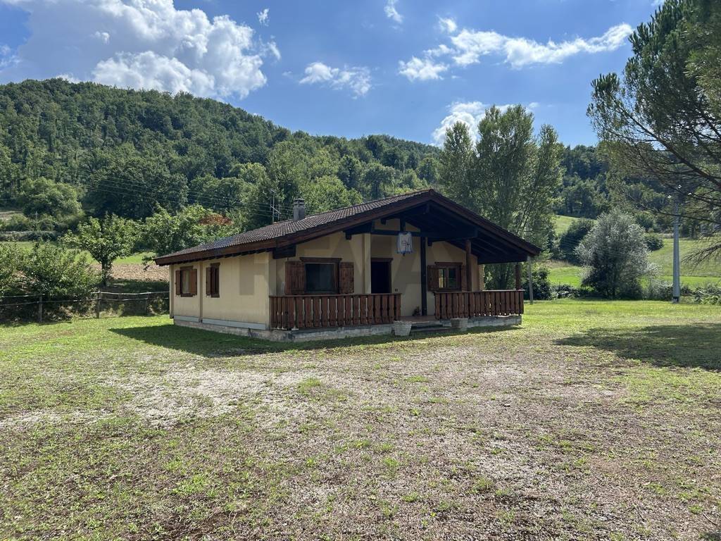 Rustico / casale a Valtopina in Via Poggio - Foto 2