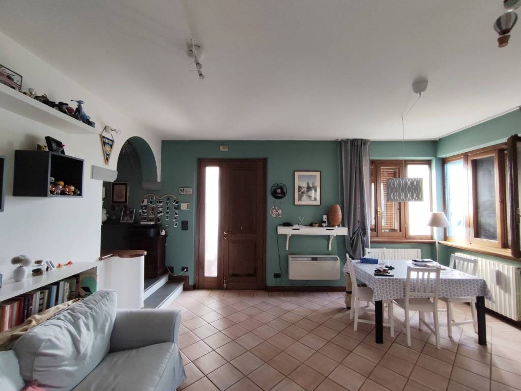 Villa a Altopascio in Via Sette Fratelli Cervi - Foto 4