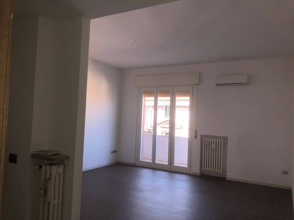 Appartamento a Parma in Piazzale Arrigo Boito - Foto 4