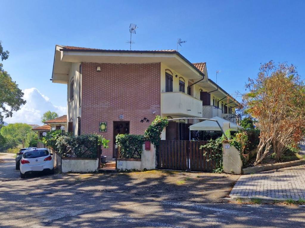 Villa a Sabaudia in Via Biancamano, 38 - Foto 4