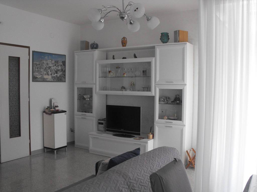 Appartamento a Matera in Via Don Luigi Sturzo, 11 - Foto 5