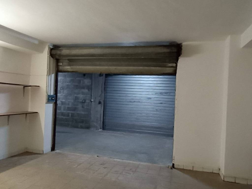 Box / garage a Aprilia in Via Araldo di Crollalanza - Foto 4
