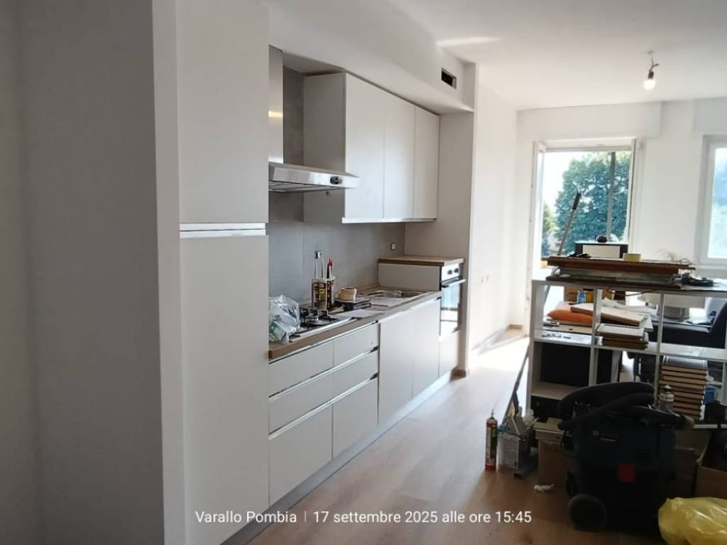Appartamento a Varallo pombia in Via Stazione - Foto 2