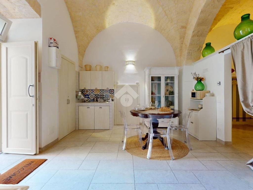 Casa indipendente a Martina franca in Via Umberto Giordano, 17 - Foto 2