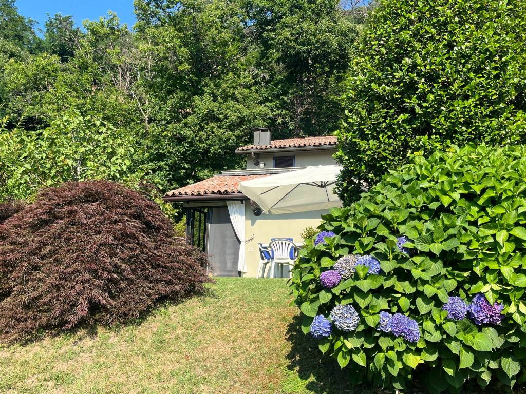 Appartamento a Angera in Viale Libertà, 48 - Foto 2