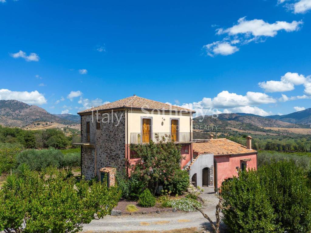 Rustico / casale a Castiglione di sicilia in C.da Pietramarina - Foto 2