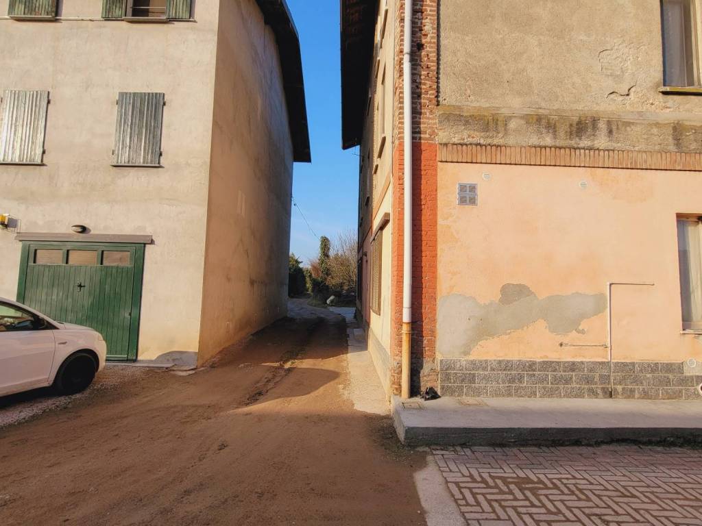 Appartamento a Tradate in Via delle Messi, 3 - Foto 5