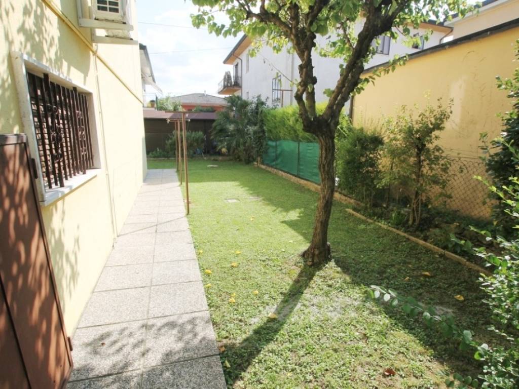 Villa a Selvazzano dentro in Via Buccari - Foto 5