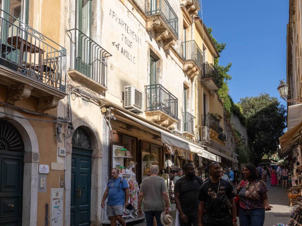 Appartamento a Taormina in Via Teatro Greco, 28 - Foto 3
