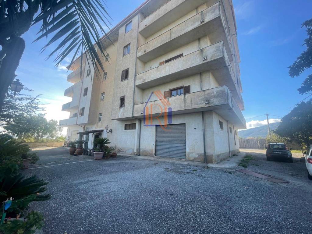 Immobile a Lamezia terme in Via Mirella Staglianò, 13 - Foto 2