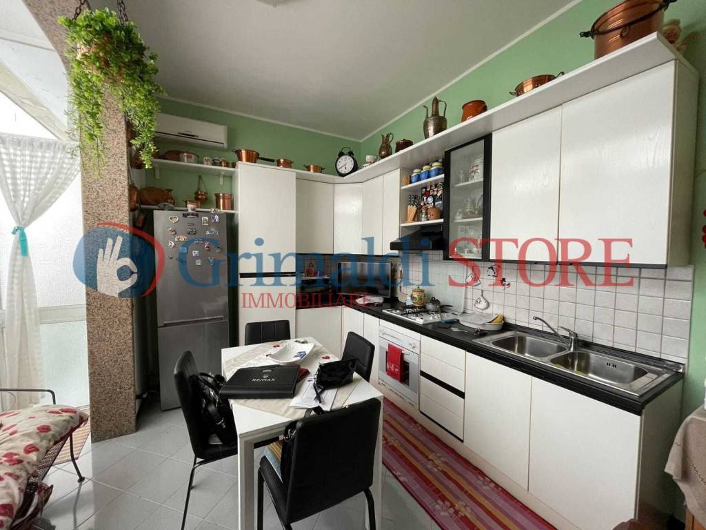 Appartamento a Brindisi in Via dè Carpentieri, 33 - Foto 4