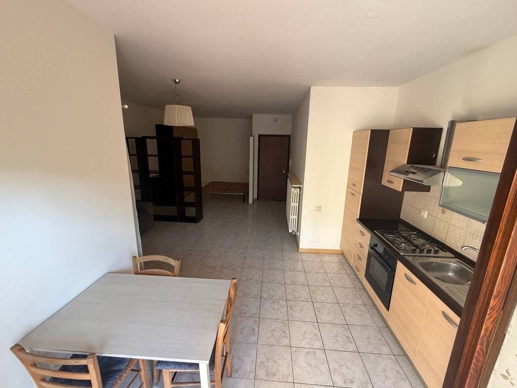 Appartamento a Verona in Via Cantarane, 17 - Foto 4