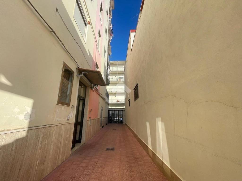 Appartamento a Torre annunziata in Via Vincenzo Gambardella, 10 - Foto 3