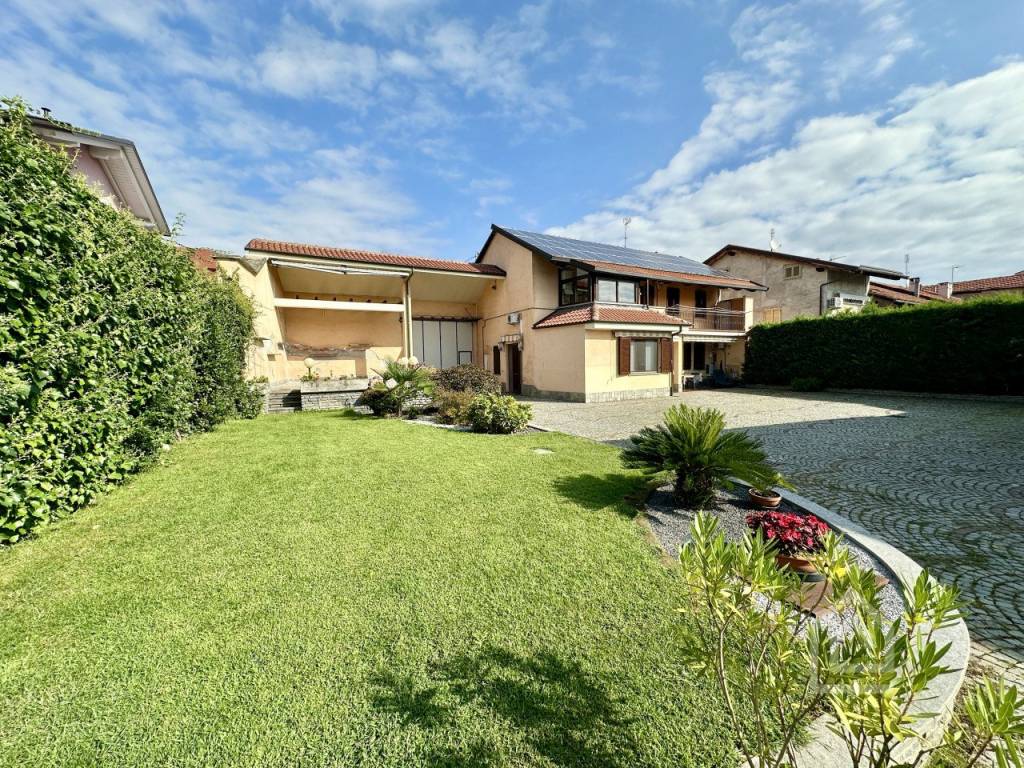 Casa indipendente a Volpiano in Corso Regina Margherita 48 - Foto 2