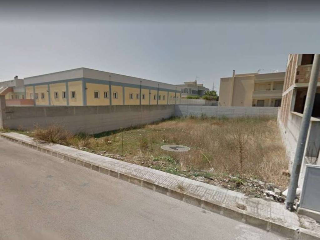 Terreno a Francavilla fontana in Via Andriani - Foto 2
