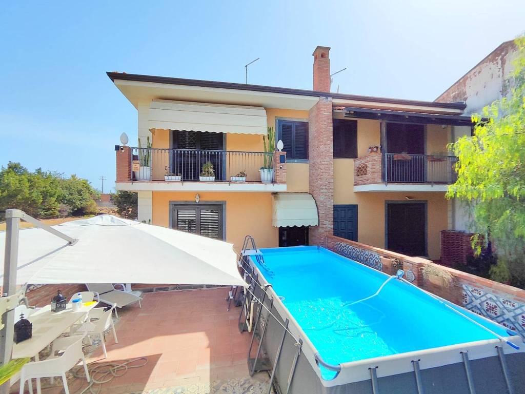 Villa a Aci castello in Via Parafera - Foto 2