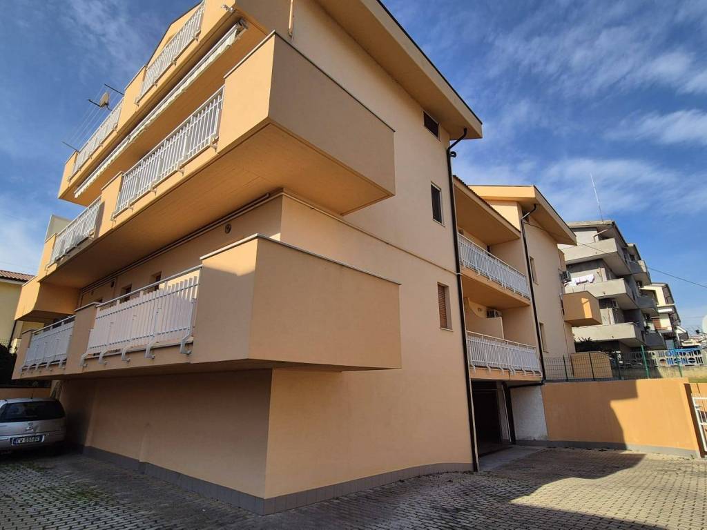 Appartamento a Città sant'angelo in Via L'Aquila - Foto 5