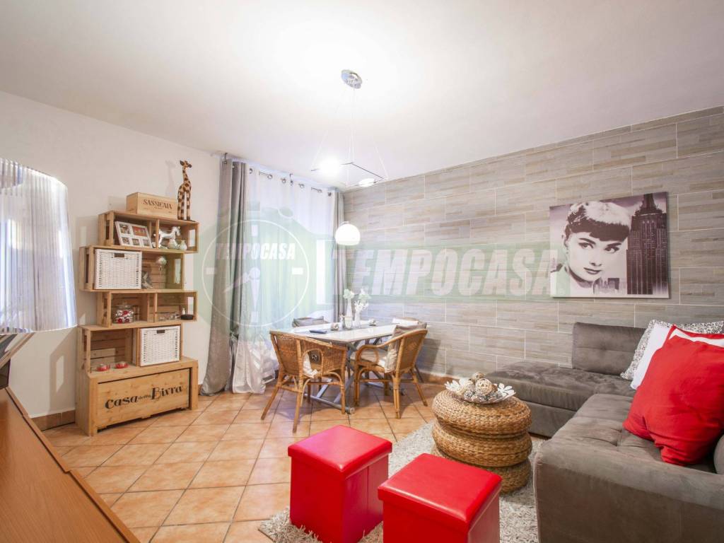 Casa indipendente a Uboldo in Via P. Crivelli, 3 - Foto 2