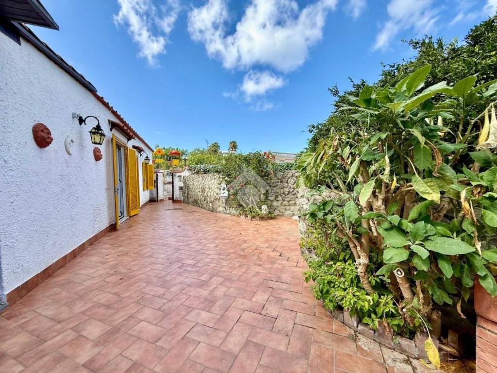 Villa a Forio in Via Monticchio, 12 - Foto 3