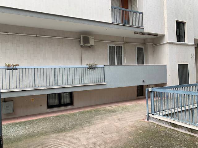 Appartamento a Foggia in Via Padre Antonio da Olivadi - Foto 4