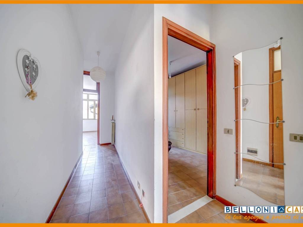 Appartamento a Carnago in Via Roma - Foto 2