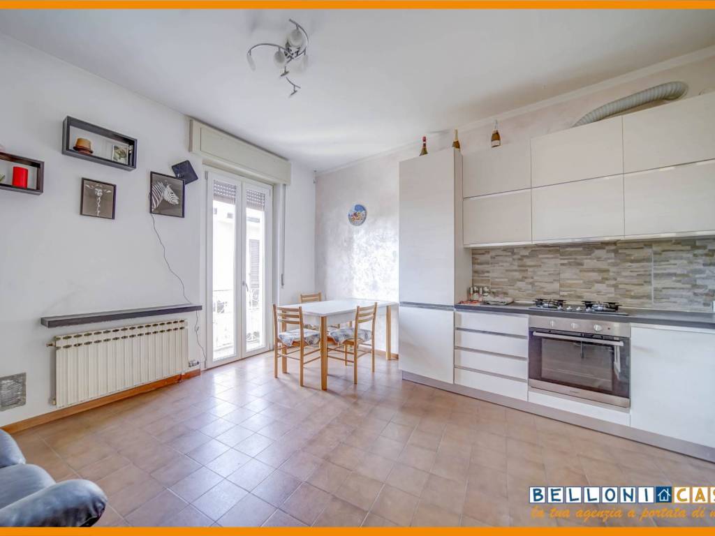 Appartamento a Carnago in Via Roma - Foto 3