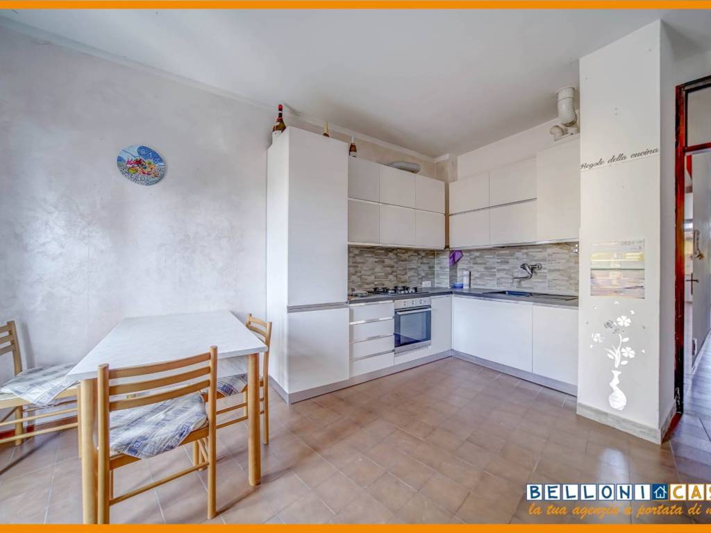 Appartamento a Carnago in Via Roma - Foto 4