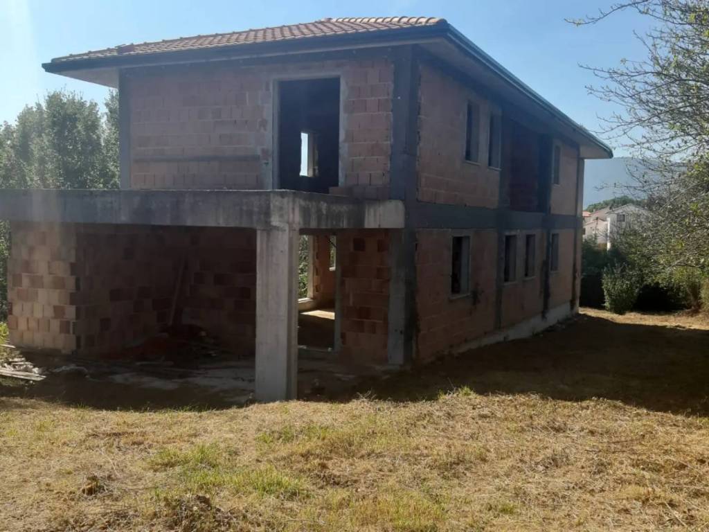 Rustico / casale a Rocchetta a volturno in Via Quercia Tribuzio - Foto 5