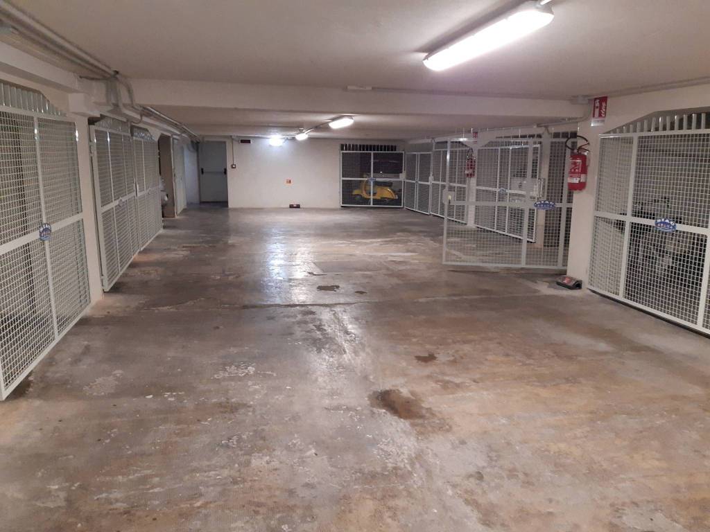 Box / garage a Modena in Viale Trento e Trieste, 5 - Foto 2