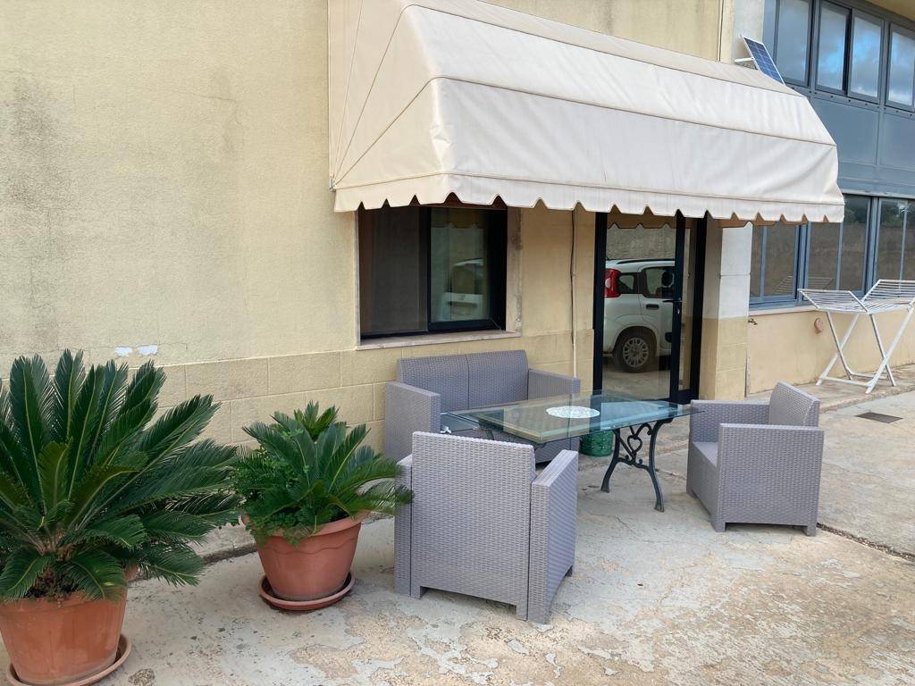 Casa indipendente a Ceglie messapica in Via 2 Giugno - Foto 2