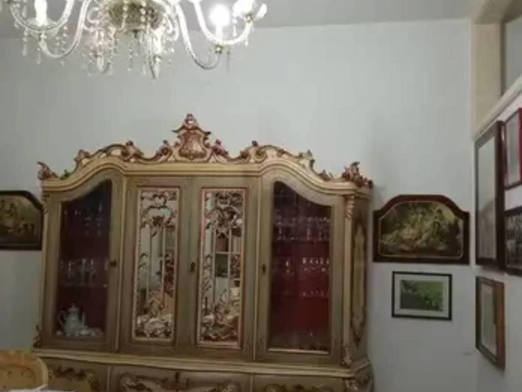 Appartamento a Ceglie messapica in Via Sacerdote Lisi - Foto 2