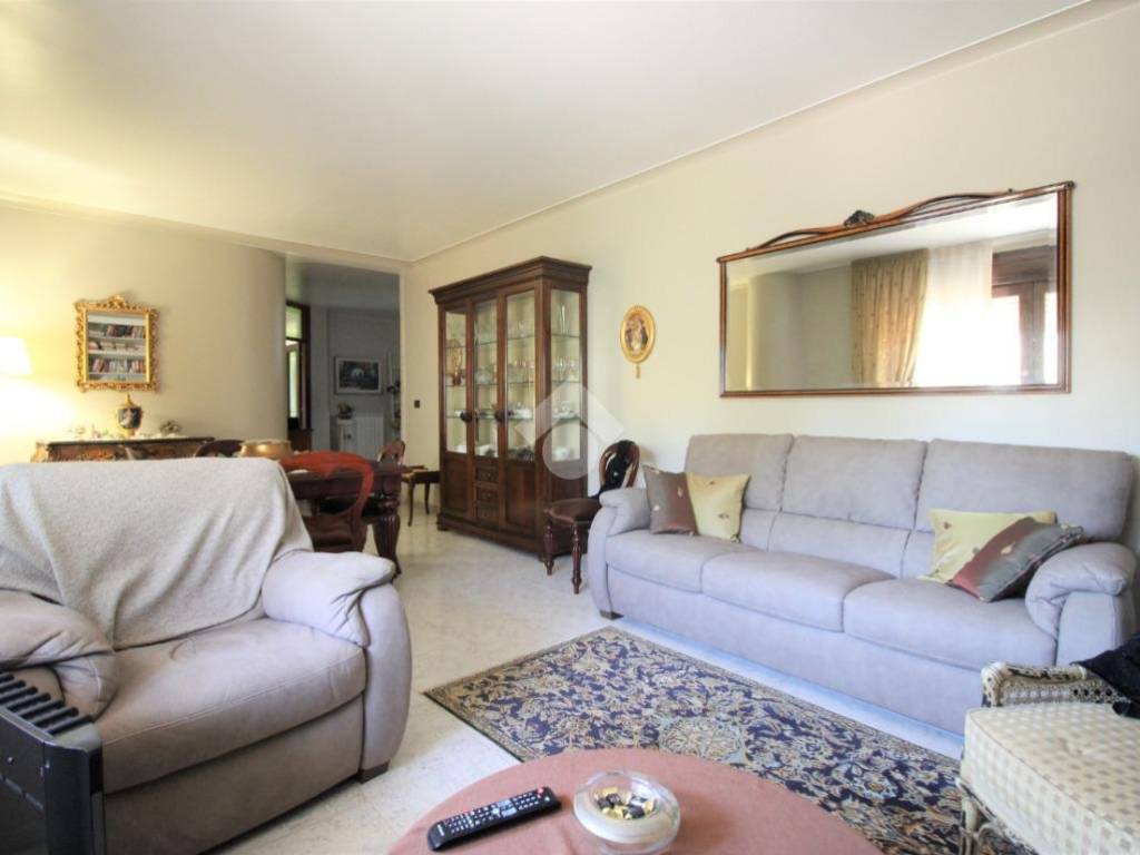 Casa indipendente a Lamezia terme in Via Asia, 2 - Foto 5