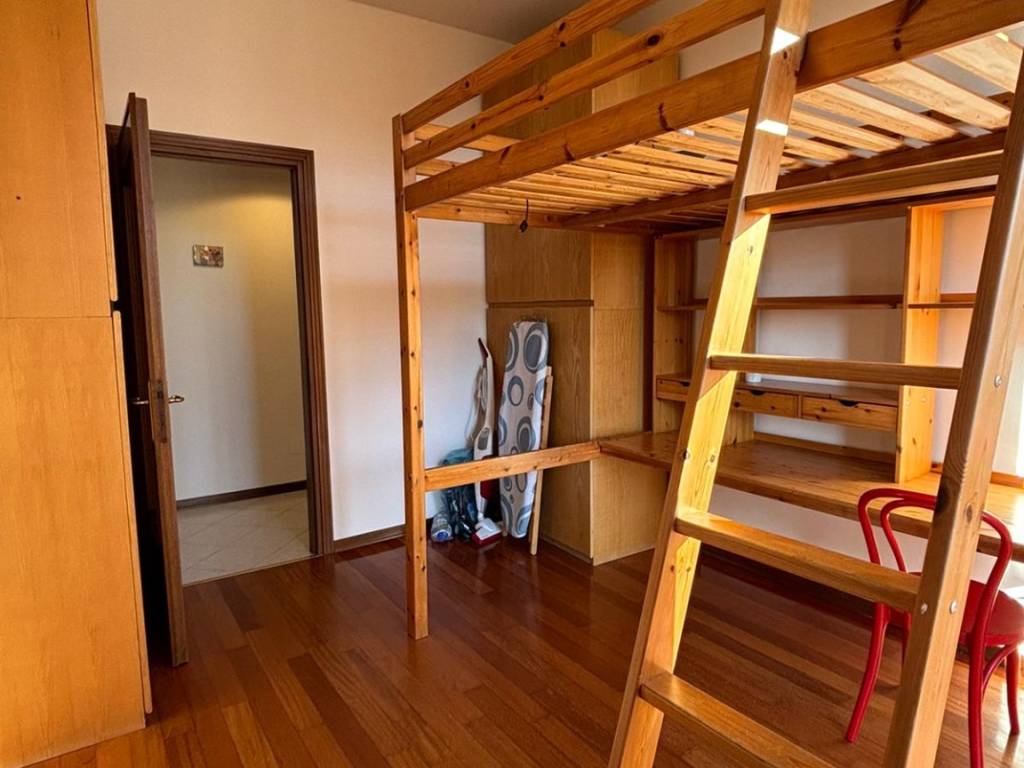 Appartamento a Como in Via Muggiò, 79 - Foto 2
