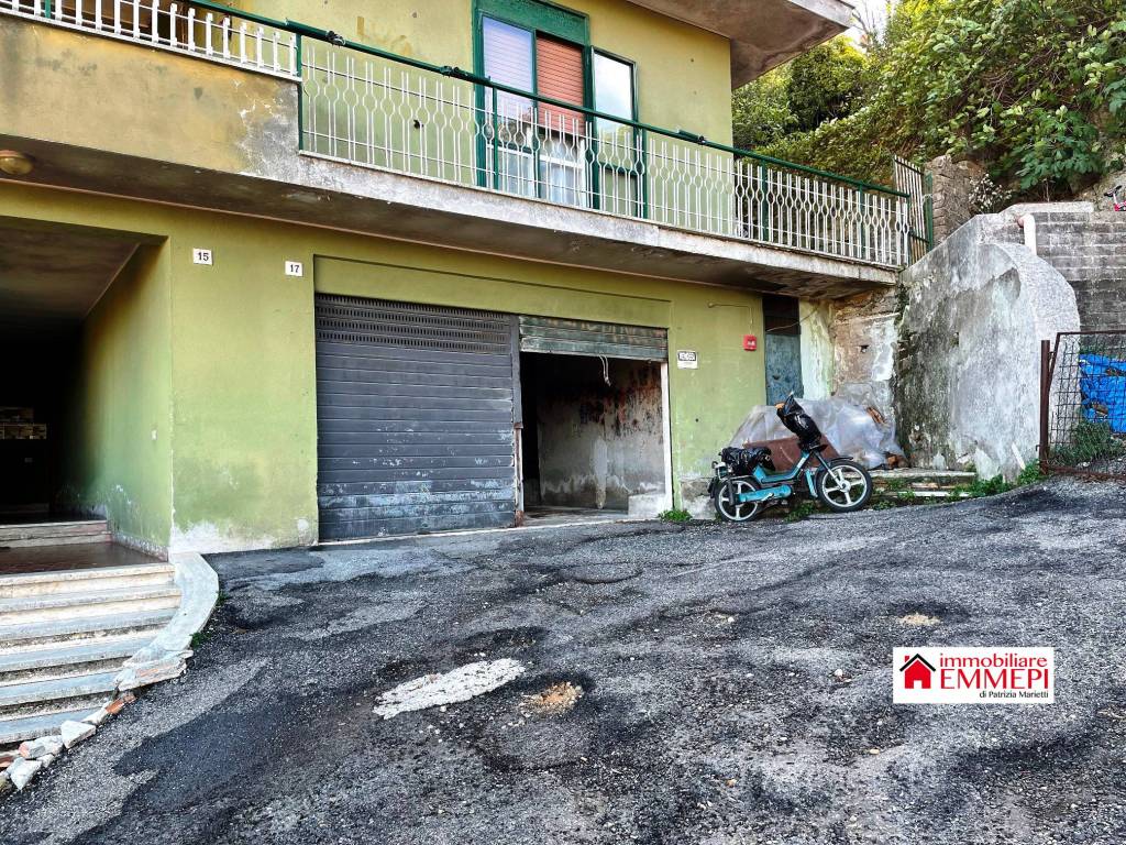 Box / garage a Tolfa in Via della Concia, 17 - Foto 2