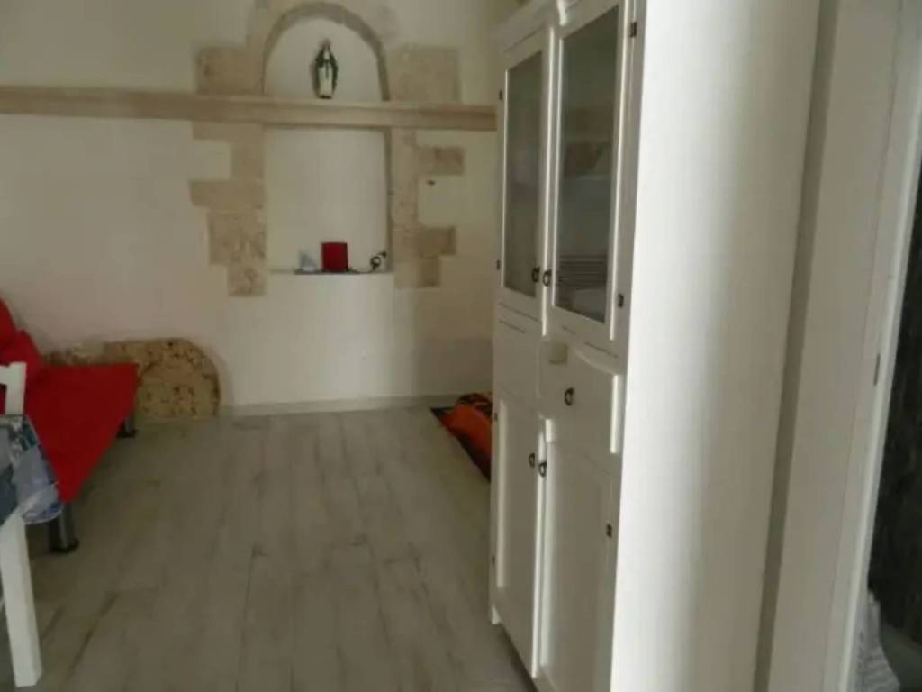 Appartamento a Ceglie messapica in Via Cappuccini Vico 1 - Foto 3