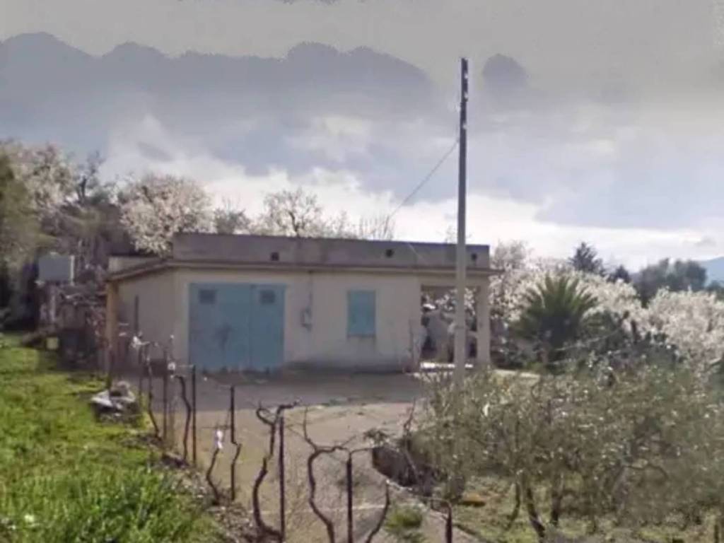 Casa indipendente a Ventimiglia di sicilia in Contrada Traversa - Foto 1