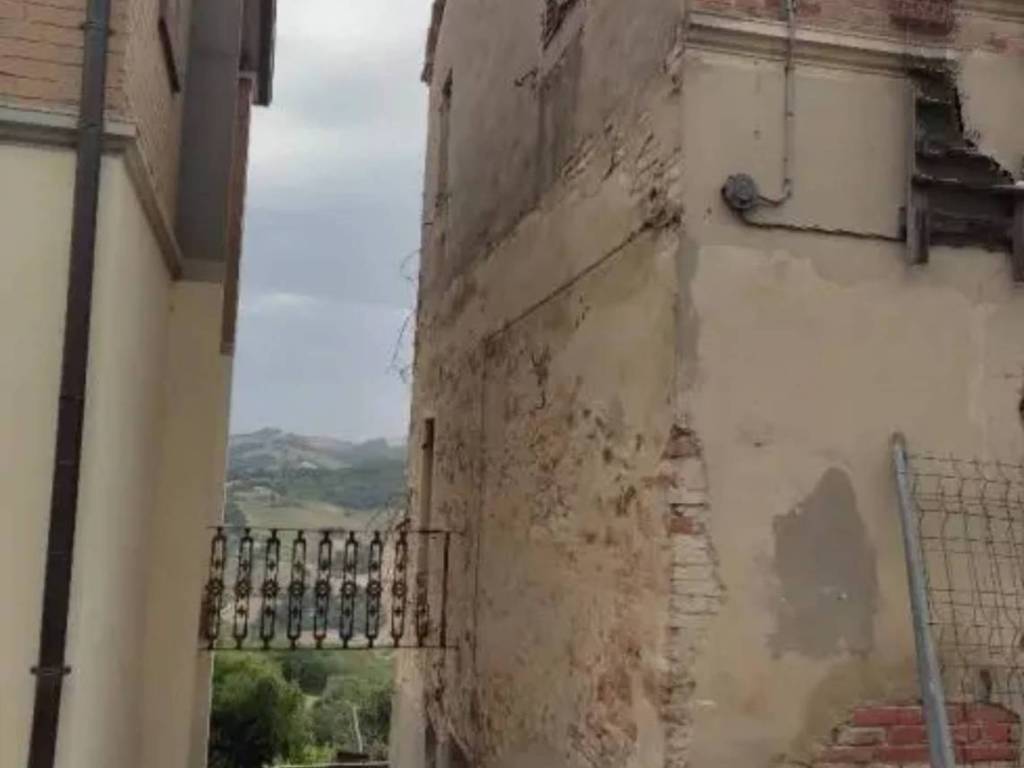 Rustico / casale a Vallefoglia in Via Vittorio Veneto - Foto 4