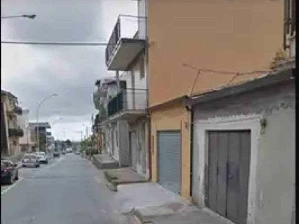 Palazzo / stabile a Melilli in Via Vittorio Emanuele - Foto 2