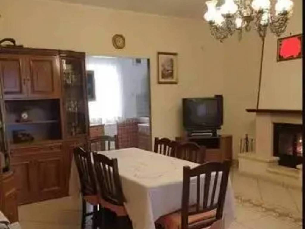 Palazzo / stabile a Scandale in Via Giacomo Matteotti - Foto 2
