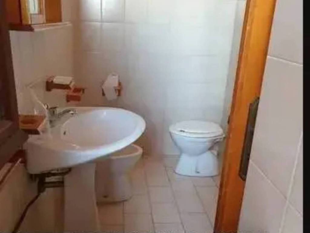 Palazzo / stabile a Scandale in Via Giacomo Matteotti - Foto 4