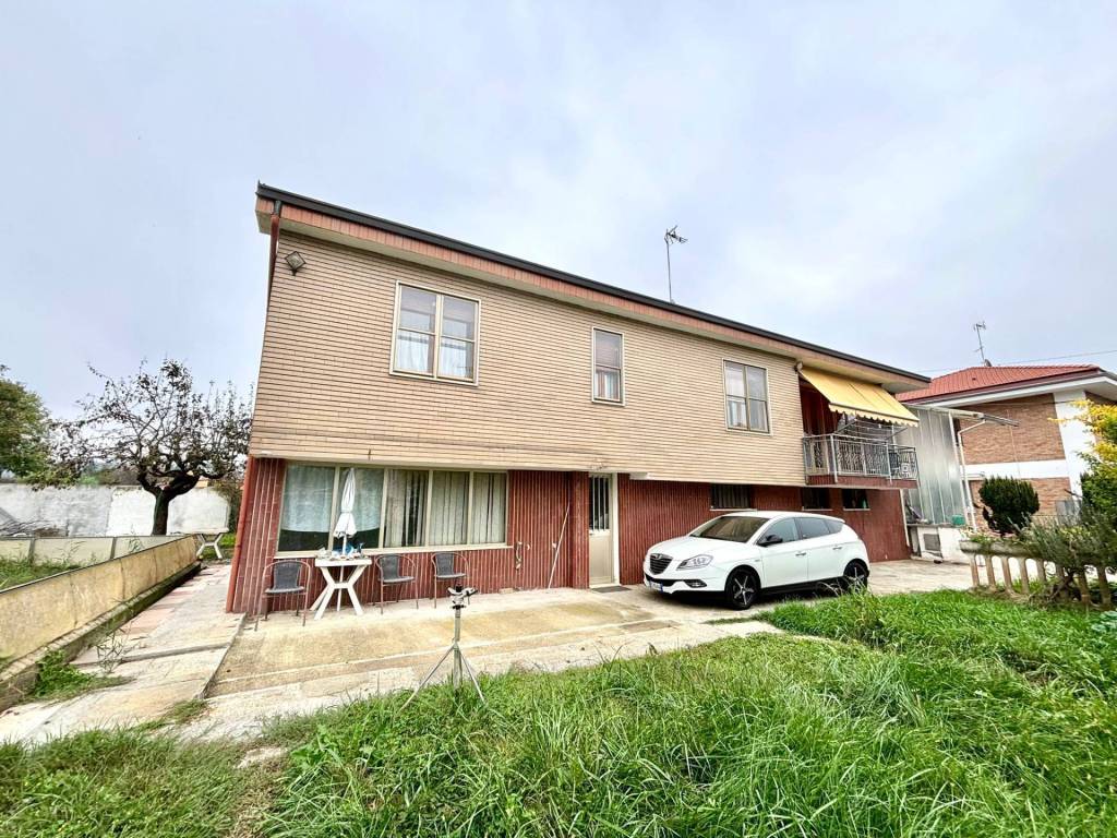 Villa a Alessandria in STRADA PROVINCIALE 494 PAVIA - Foto 4