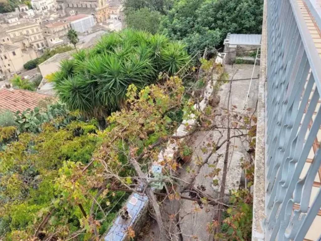 Palazzo / stabile a Modica in Via San Benedetto da Norcia - Foto 2
