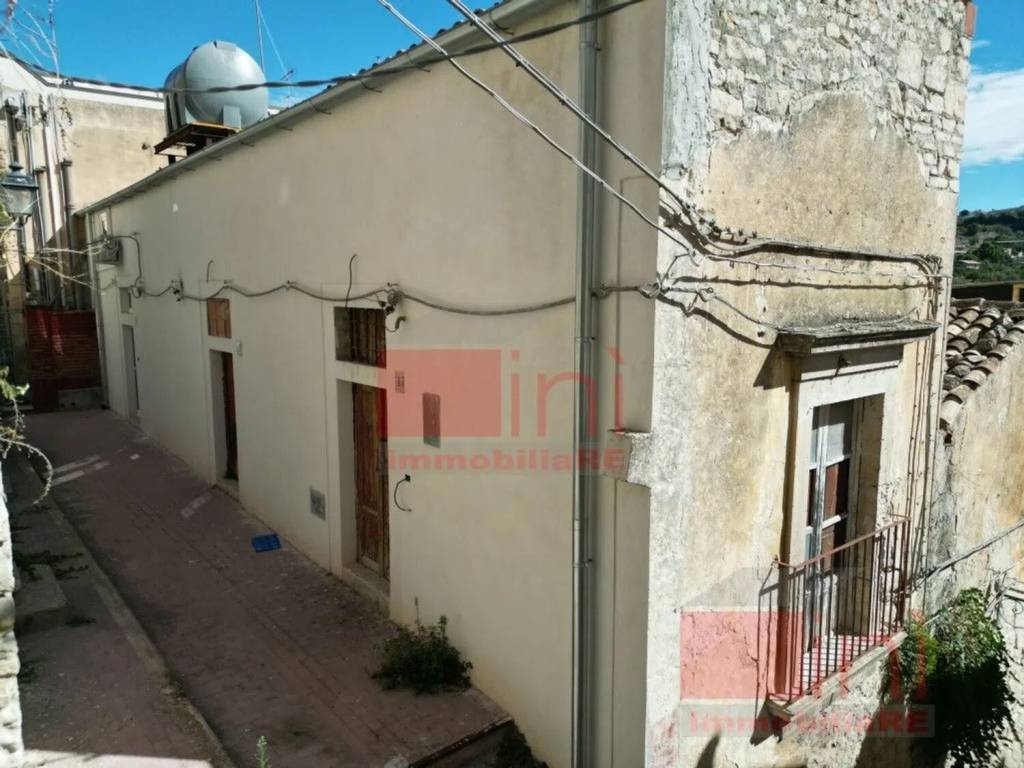 Villa a Modica in Via Amore Vero S.N.C. - Foto 2