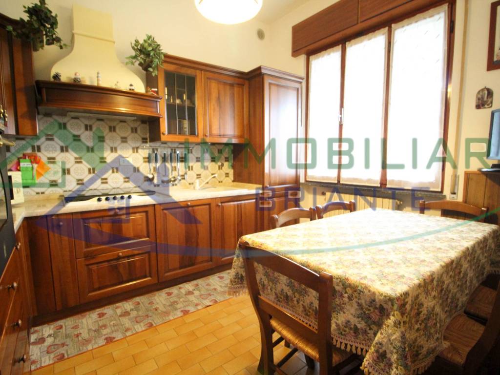 Villa a Arsago seprio in Via Coni Zugna - Foto 5