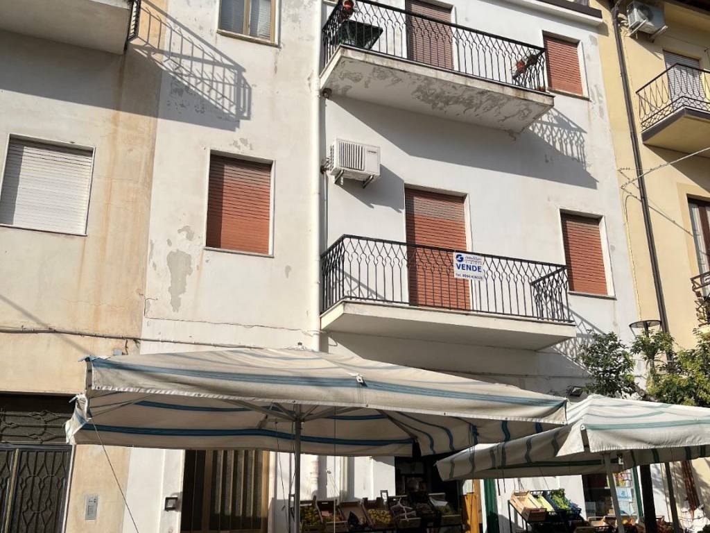 Appartamento a Gioiosa ionica in Via Armando Diaz, 22 - Foto 2