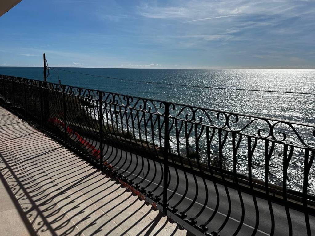 Appartamento a Sanremo in Corso Giuseppe Mazzini, 139 - Foto 2