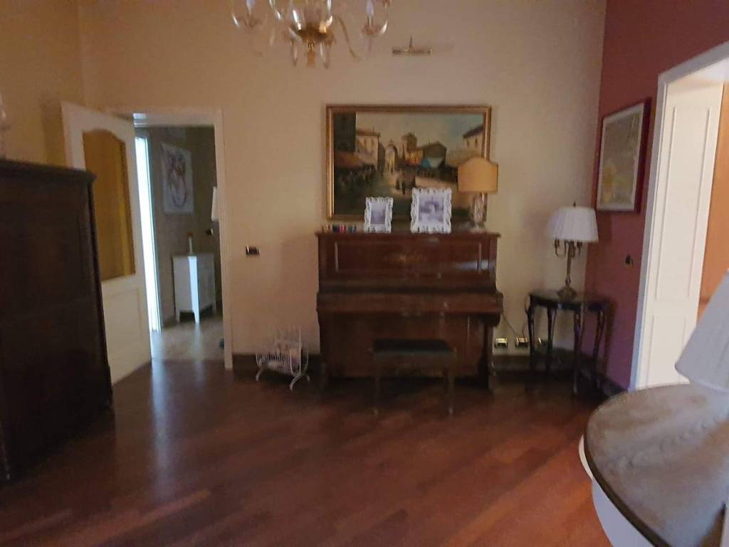 Appartamento a Palermo in Piazza Giovanni Amendola, 48 - Foto 2