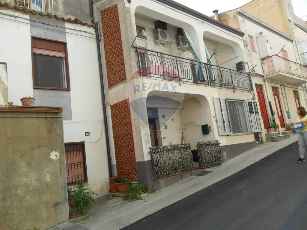 Casa indipendente a Villarosa in Via Milano, 103 - Foto 3