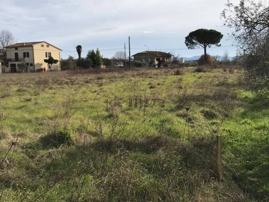 Terreno a Tuoro sul trasimeno in Via Firenze - Foto 5